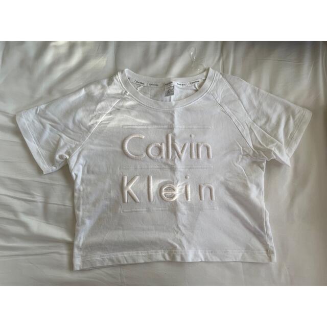 Calvin Klein(カルバンクライン)のカルバンクライン　ロゴ　白Tシャツ レディースのトップス(Tシャツ(半袖/袖なし))の商品写真