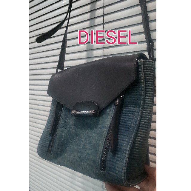 DIESEL  レザー＆デニムショルダーバック。