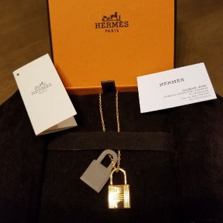 エルメス(Hermes)のエルメス　オーケリーネックレス　エトゥープ×ゴールド(ネックレス)