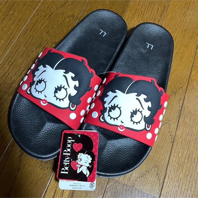 【新品】bettyboop ベティちゃん サンダル LL レディースの靴/シューズ(サンダル)の商品写真