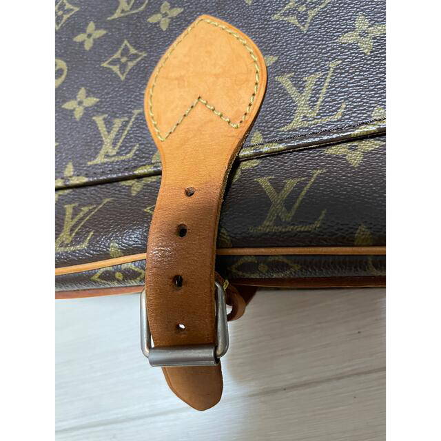 LOUIS VUITTON(ルイヴィトン)の最終値下げ！Louis Vuitton カルトシエール　モノグラム　ショルダー レディースのバッグ(ショルダーバッグ)の商品写真