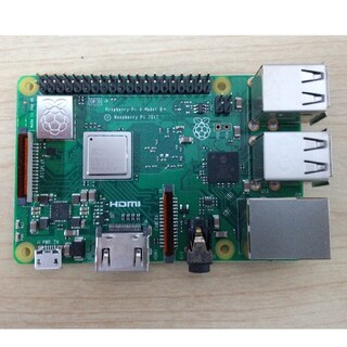 ラズベリーパイ3モデルB+（RaspberryPi 3 Model B+）(PC周辺機器)