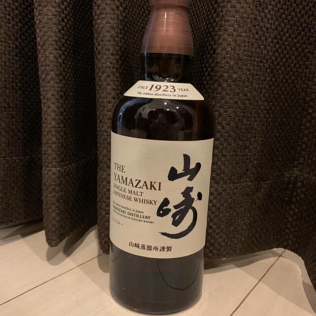 サントリー(サントリー)の山崎　シングルモルトウイスキー　700ml サントリー 食品/飲料/酒の酒(ウイスキー)の商品写真