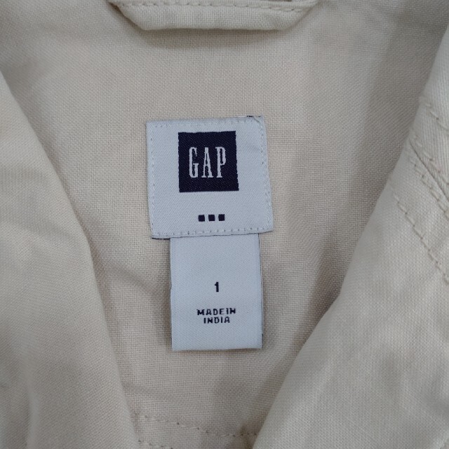 GAP(ギャップ)のGAP　ギャップ　ベージュ　レディース　ジャケット　サイズ１(XS） レディースのジャケット/アウター(Gジャン/デニムジャケット)の商品写真