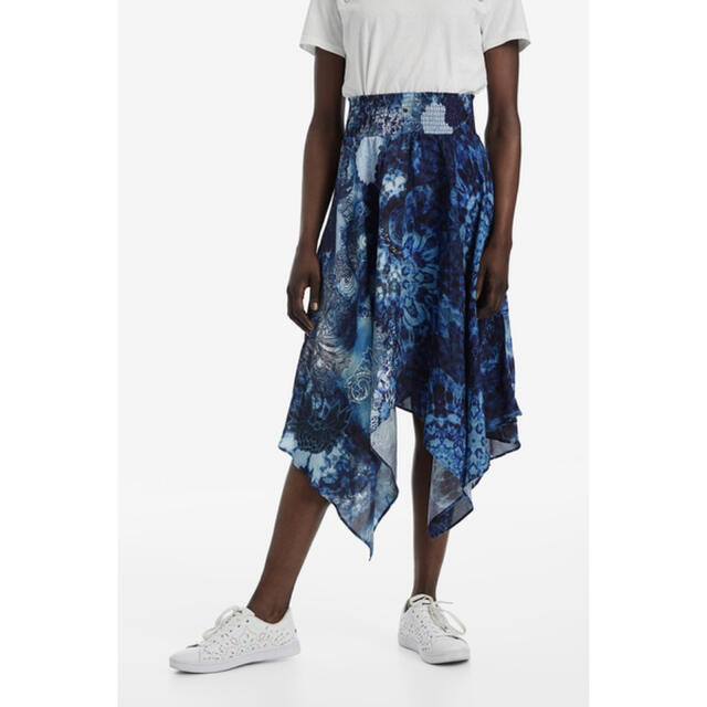 DESIGUAL(デシグアル)の新品✨デシグアル　お洒落なデザインスカート　定価17,900円　Mサイズ　 レディースのスカート(その他)の商品写真