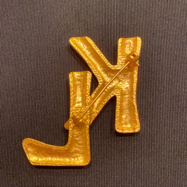 Karl Lagerfeld カールラガーフェルド ブローチ