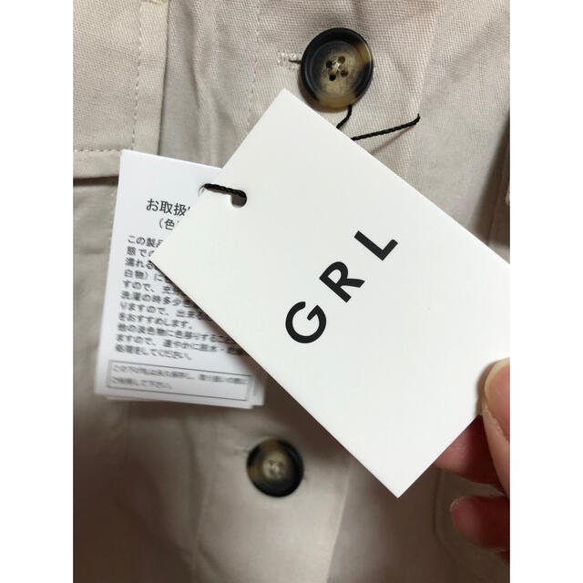 GRL(グレイル)のグレイル　チュニック　ボタン　アイボリー　新品　春　夏　秋 レディースのトップス(チュニック)の商品写真