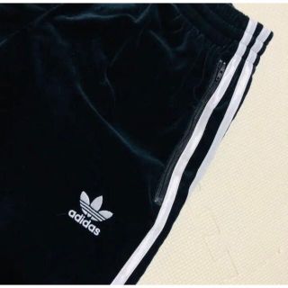 adidas - アディダス オリジナルス セットアップ ベロア ブラック