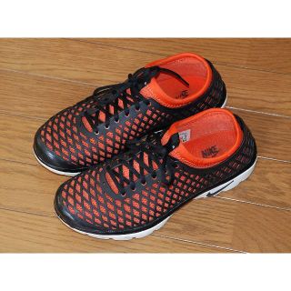 NIKE AIR REJUVEN8 黄×黒×白27.0cm エアリジュビネイト