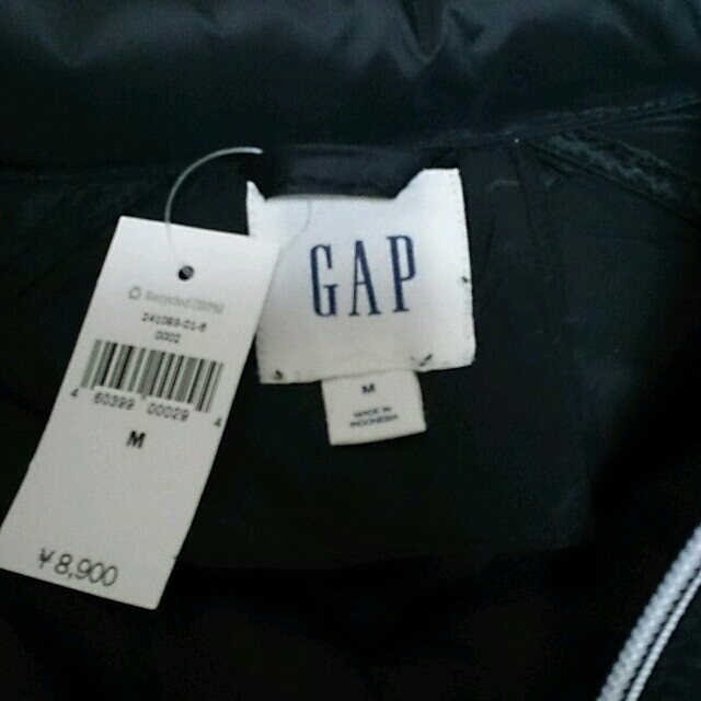 GAP(ギャップ)の☆GAP☆ぶんちゃん様専用【値下げ】新品 プリマロフトベスト レディースのジャケット/アウター(ダウンベスト)の商品写真