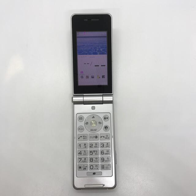 概ね美品 docomo P-07B Panasonic md6c6tn スマホ/家電/カメラのスマートフォン/携帯電話(携帯電話本体)の商品写真