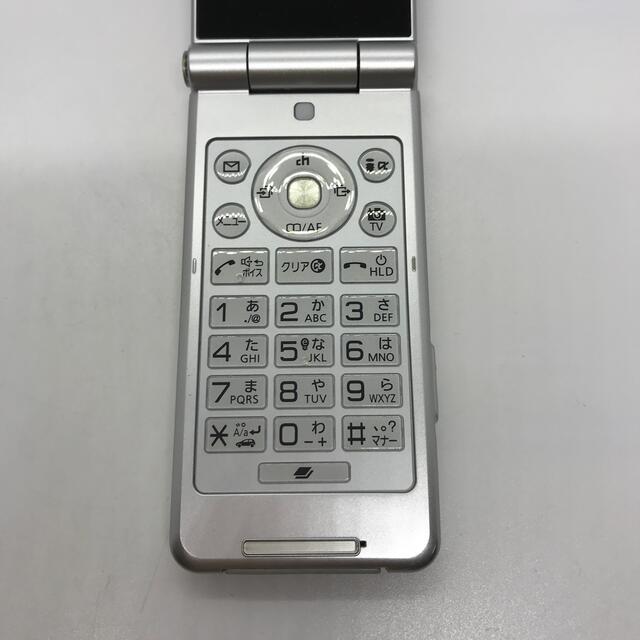 概ね美品 docomo P-07B Panasonic md6c6tn スマホ/家電/カメラのスマートフォン/携帯電話(携帯電話本体)の商品写真