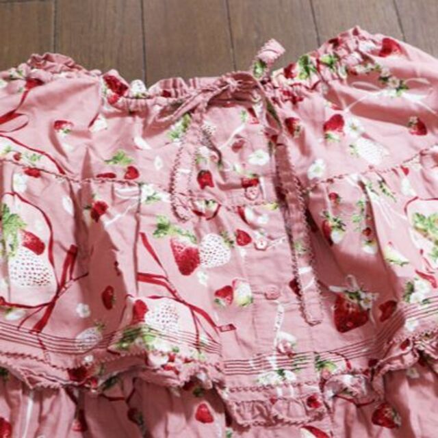 GW最終セール　ピンクハウス♡メリーストロベリー♡キャミソール&スカート