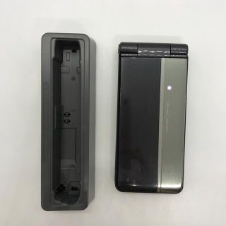 美品 docomo P-01H ＋卓上ホルダ P55 rd8c8tn(携帯電話本体)