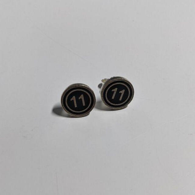 MM6 - MM6 mason margiela スタッズピアス 11 片耳の通販 by MM6 - MM6 mason margiela スタッズピアス 11 片耳の通販 by