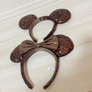 ディズニー(Disney)のディズニー カチューシャ スパンコール　ブラウン(カチューシャ)