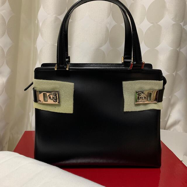 Ferragamo ハンド ショルダー バッグ - www.glycoala.com