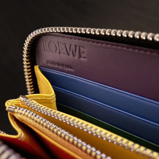 LOEWE(ロエベ)のLOEWE × rainbow wallet レディースのファッション小物(財布)の商品写真