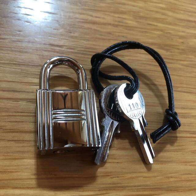 セール大人気 Hermes - エルメス カデナ パドロックキー シルバー 110