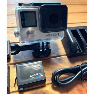 ゴープロ(GoPro)のGoPro HERO4 BLACK 純正バッテリー3個+充電器+SDカードセット(コンパクトデジタルカメラ)