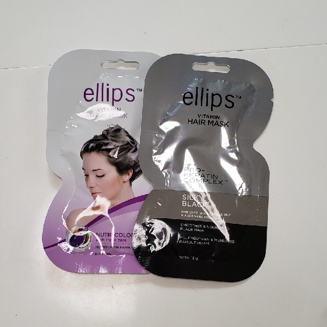 ellips(エリップス)のellips  トリートメント2袋とヘアバイタルオイル1個 コスメ/美容のヘアケア/スタイリング(トリートメント)の商品写真
