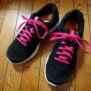 リーボック(Reebok)の未使用　NHRR様専用　Reebok　スニーカー　ブラック×ピンク(スニーカー)