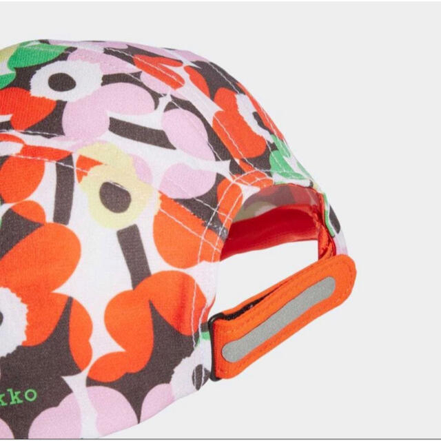 marimekko(マリメッコ)のmarimekkoマリメッコ アディダス　adidas 帽子　キャップレディース レディースの帽子(キャップ)の商品写真