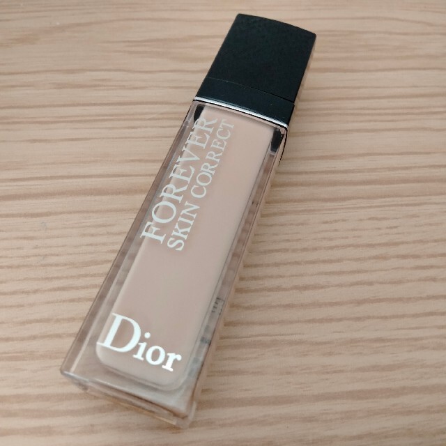 Dior(ディオール)のディオールスキンフォーエバー スキンコレクト コンシーラー 0N コスメ/美容のベースメイク/化粧品(コンシーラー)の商品写真