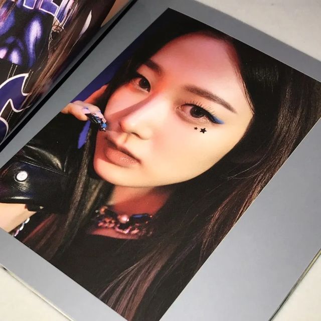 aespa 直筆サイン「SAVAGE」P.O.S ver.CDの通販 by てでぃ aespa 直筆サイン「SAVAGE」P.O.S ver.CDの通販 by てでぃ