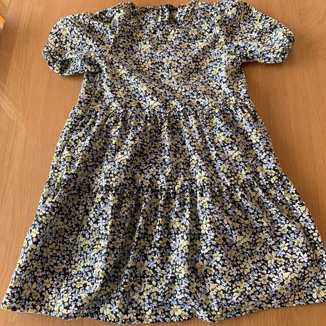 GU(ジーユー)のgu ワンピース（130 ブラック系） キッズ/ベビー/マタニティのキッズ服女の子用(90cm~)(ワンピース)の商品写真