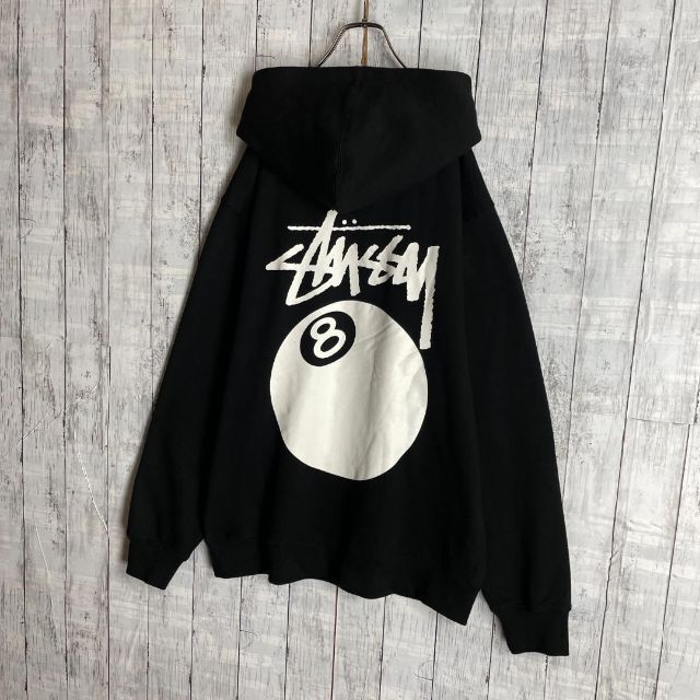 STUSSY - 【未使用☆8ボール☆大人気XLサイズ】ステューシー バックプリント パーカーの通販 by p｜ステューシーならラクマ