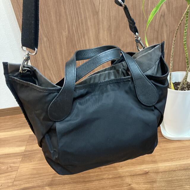 MARC BY MARC JACOBS(マークバイマークジェイコブス)の【美品】マークジェイコブス 2way ショルダーバッグ ナイロン レザー A4可 レディースのバッグ(ショルダーバッグ)の商品写真