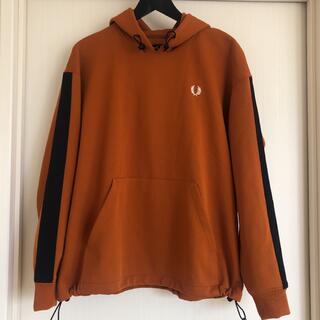 フレッドペリー(FRED PERRY)の（ねこねこ様専用）FRED PERRY プルオーバーパーカー Sサイズ(パーカー)