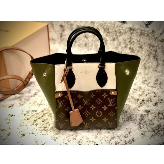 LOUIS VUITTON - 【大人気】 ルイヴィトン フォールド トート PM M45388の通販 by ウエハラs shop｜ルイ