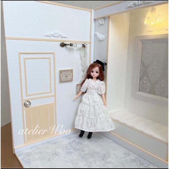 出窓のある ドールハウス 1/6 照明付き 組立式 高さ40 背景ボード www