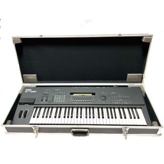 ヤマハ(ヤマハ)の☆美品 YAMAHA ヤマハ SY85 シンセサイザー ハードケース付き(キーボード/シンセサイザー)