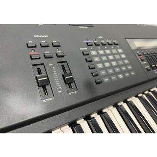 「 美品 YAMAHA ヤマハ SY85 シンセサイザー ハードケース付き