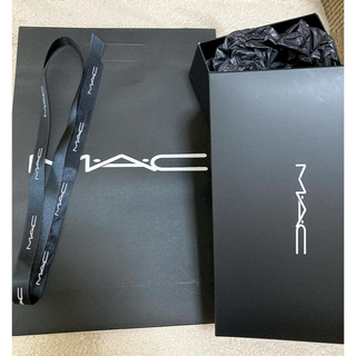 マック(MAC)のMAC  ギフト　プレゼント　紙袋(ショップ袋)
