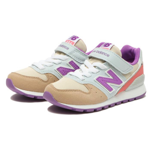 New Balance(ニューバランス)のニューバランス　キッズ　スニーカー  17 キッズ/ベビー/マタニティのキッズ靴/シューズ(15cm~)(スニーカー)の商品写真