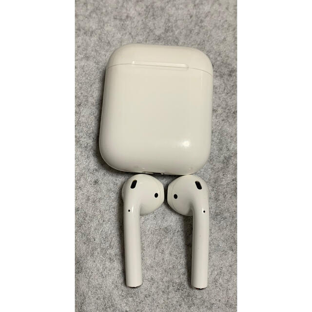 AirPods 第二世代　美品　値下げ交渉○のサムネイル