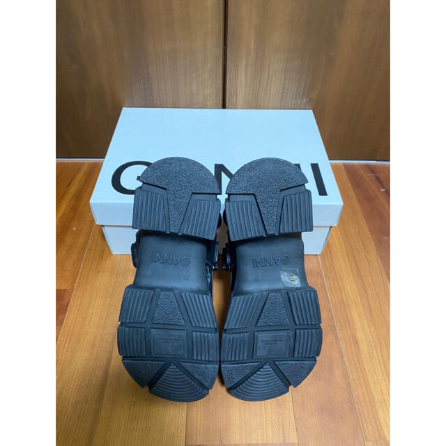 38 24cm ブラック GANNI ガニー ストラップ サンダル の通販 by