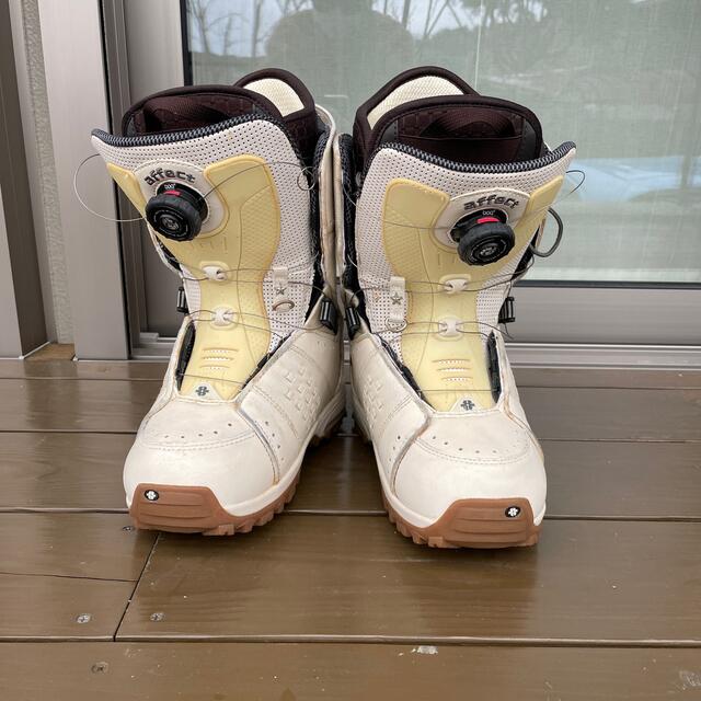 きゃたぴー様専用　スノーボード用　ブーツ　24.5 スポーツ/アウトドアのスノーボード(ブーツ)の商品写真