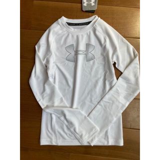 アンダーアーマー(UNDER ARMOUR)のアンダーアーマー　130 白　コンプレッション　長袖シャツ(Tシャツ/カットソー)