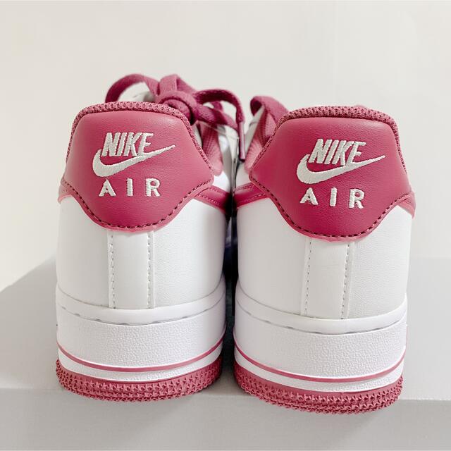 NIKE(ナイキ)の25cm NIKE Air Force 1 エアフォース1 ライトボルドー レディースの靴/シューズ(スニーカー)の商品写真