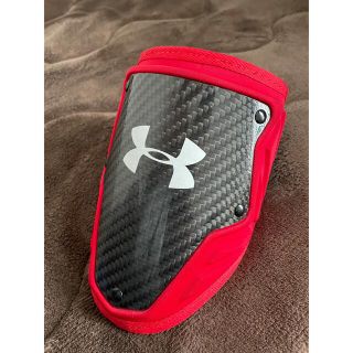 アンダーアーマー(UNDER ARMOUR)のアンダーアーマー　エルボーガード　海外モデル　限定品(防具)