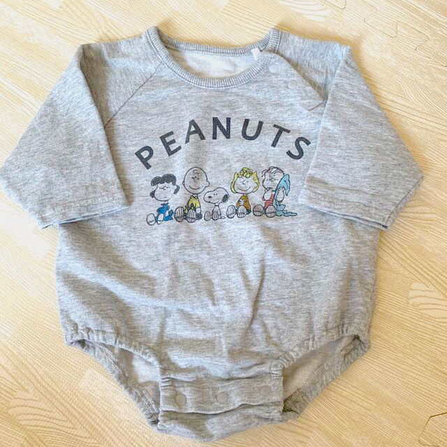 PEANUTS(ピーナッツ)のスヌーピー　ミッキーロンパース　70cm  ロンパース キッズ/ベビー/マタニティのベビー服(~85cm)(ロンパース)の商品写真