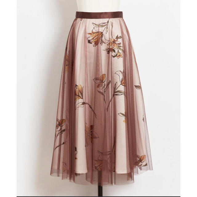 Noela(ノエラ)の最終値下げ Noela チュールレイヤー花柄スカート レディースのスカート(ロングスカート)の商品写真