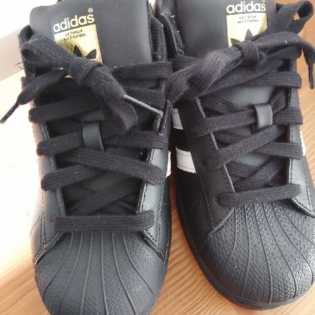 adidas スーパースター ブラック 24.5cm 1度数時間着用のみ 美品