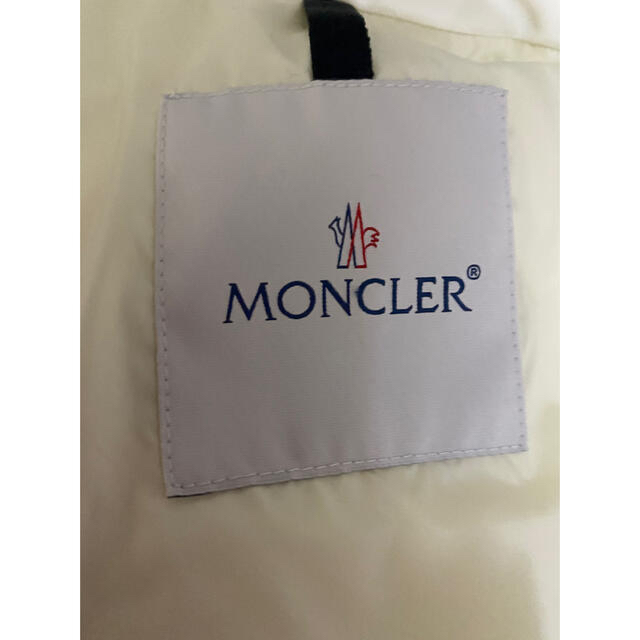 MONCLER(モンクレール)のモンクレール　スプリングコート レディースのジャケット/アウター(スプリングコート)の商品写真