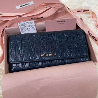 ミュウミュウ 財布の通販 10 000点以上 Miumiuを買うならラクマ